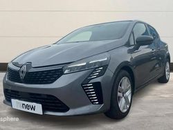 Gris Utilisé 2024 Renault Clio V Techno Berline | 16 999 € (Prix juste)