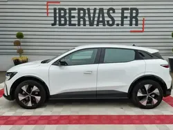 Blanc Utilisé 2022 Renault Mégane Equilibre Berline | 23 999 € (Prix juste)
