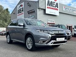 Gris Utilisé 2020 Mitsubishi Outlander Intense SUV | 25 980 €