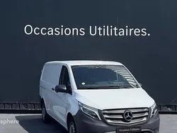 Blanc Nouvelle 2024 Mercedes Vito Monospace | 37 990 € (Prix juste)