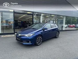 Utilisé 2015 Toyota Auris Hybrid Design Berline | 15 990 € (Prix assez cher)