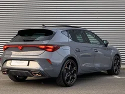 Gris Utilisé 2024 Cupra Leon | 45 990 €