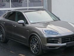 Utilisé 2023 Porsche Cayenne SUV | 110 000 € (Prix assez cher)