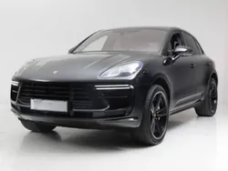 Utilisé 2019 Porsche Macan Turbo Chrono SUV | 67 990 €