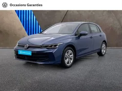 Bleu Utilisé 2024 VW Golf VIII Life Berline | 24 856 € (Prix juste)