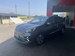 Gris Utilisé 2022 Kia e-Niro Active SUV | 22 990 € (Prix juste)