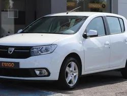 Blanc Utilisé 2019 Dacia Sandero Lauréate Citadine | 6 990 € (Prix juste)