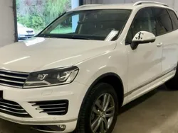 Blanc Utilisé 2015 VW Touareg SUV | 25 990 €