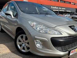 Utilisé 2008 Peugeot 308 Berline | 5 490 € (Prix juste)