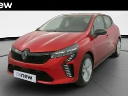 Rouge Utilisé 2024 Renault Clio V Evolution Citadine | 16 899 € (Prix juste)