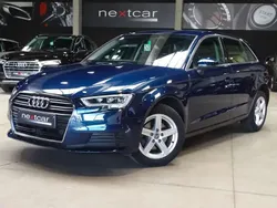 Bleu Utilisé 2020 Audi A3 Sportback Design Berline | 18 990 € (Prix juste)