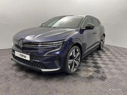 Bleu Occasion 2022 Renault Megane E-Tech Iconic | 27 990 € (Prix cher)