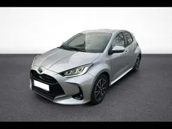 Utilisé 2024 Toyota Yaris Hybrid Design Berline | 20 990 € (Prix juste)