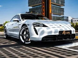 Blanc Utilisé 2020 Porsche Taycan Turbo Sport Berline | 79 950 €