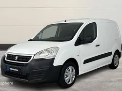 Blanc Utilisé 2017 Peugeot Partner Monospace | 10 999 € (Prix assez cher)