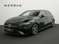 Noir Utilisé 2024 Mercedes A200 AMG line Berline | 36 912 € (Prix juste)