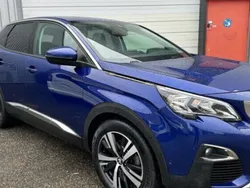 Bleu Utilisé 2019 Peugeot 3008 Allure Monospace | 19 990 € (Prix juste)