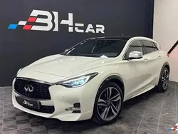 Blanc Utilisé 2019 Infiniti Q30 Sport Tech Citadine | 20 990 € (Prix juste)