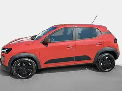 Rouge Nouvelle 2024 Dacia Spring Extreme Citadine | 16 990 € (Prix cher)