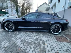 Noir Utilisé 2020 Porsche Taycan Turbo Berline | 73 999 €
