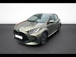 Bronze impérial (m) Utilisé 2024 Toyota Yaris Hybrid Design Berline | 20 690 € (Prix juste)
