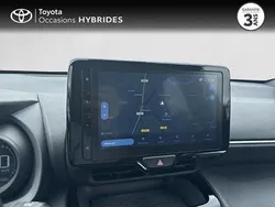 Blanc Utilisé 2023 Toyota Yaris Hybrid Design | 23 990 € (Prix juste)