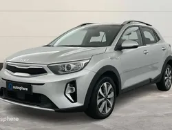 Gris Utilisé 2022 Kia Stonic Active SUV | 18 499 € (Prix juste)