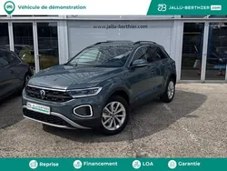 Bleu Utilisé 2025 VW T-Roc Edition SUV | 32 290 € (Prix assez cher)