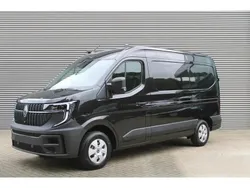 Noir Nouvelle 2025 Renault Master Van | 36 990 € (Prix juste)