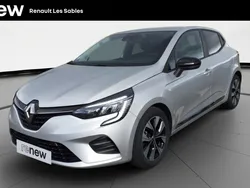 Gris Utilisé 2023 Renault Clio V Evolution Berline | 14 500 € (Prix juste)