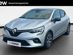Gris Utilisé 2023 Renault Clio V LIMITED Citadine | 15 799 € (Prix juste)