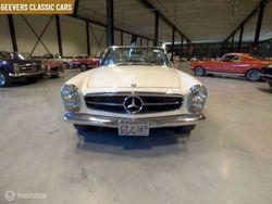 Blanc Utilisé 1969 Mercedes SL280 Cabriolet | 67 950 €