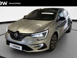 Gris Utilisé 2024 Renault Mégane IV Techno Berline | 24 499 € (Prix assez cher)