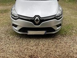 Gris Utilisé 2019 Renault Clio IV Business Berline | 10 490 € (Bon prix)