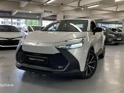 Blanc Utilisé 2025 Toyota C-HR Design SUV | 33 990 €