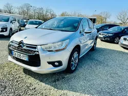 Gris Utilisé 2012 Citroën DS4 So Chic Citadine | 7 390 € (Prix assez cher)