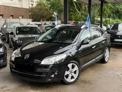 Noir Utilisé 2011 Renault Mégane III Bose Edition Break | 4 390 € (Super prix)
