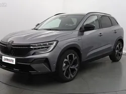 Gris Nouvelle 2025 Renault Austral Techno Esprit Alpine SUV | 37 990 € (Prix juste)