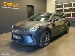Gris Utilisé 2023 MG MG4 EV Luxury Citadine | 26 990 € (Prix cher)
