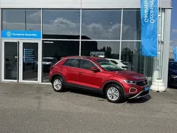 Utilisé 2022 VW T-Roc Life SUV | 24 390 € (Prix juste)