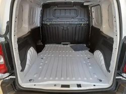 Blanc Nouvelle 2025 Peugeot Partner S Van | 25 990 €