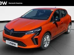 Orange Utilisé 2024 Renault Clio V Evolution Citadine | 16 980 € (Prix juste)