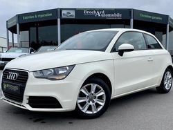 Blanc Utilisé 2011 Audi A1 Attraction Citadine | 9 900 € (Prix juste)