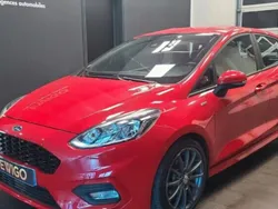 Rouge Utilisé 2018 Ford Fiesta ST-Line Citadine | 12 990 € (Prix juste)