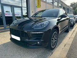 Noir Utilisé 2018 Porsche Macan SUV | 49 990 € (Prix assez cher)