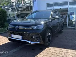 Noir Utilisé 2025 VW Tiguan Exclusive SUV | 58 999 € (Prix juste)
