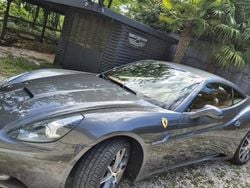 Utilisé 2012 Ferrari California Cabriolet | 109 800 € (Prix juste)