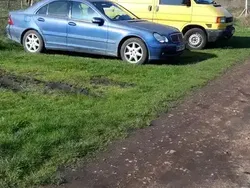 Bleu Utilisé 2001 Mercedes C270 Berline | 2 500 €