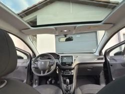 Gris Utilisé 2017 Peugeot 208 Active Citadine | 7 200 € (Prix juste)