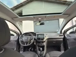 Gris Utilisé 2017 Peugeot 208 Active Citadine | 7 200 € (Prix juste)